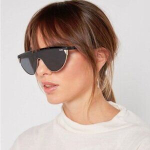 NWT Quay x Elle Ferguson black & gold frame tinted black shield lens sunglasses
